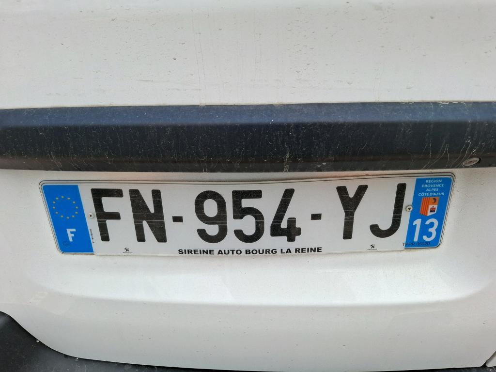 Peugeot EXPERT FGN TOLE STANDARD BLUEHDI 180 S&S EAT8 ASPHALT 2020