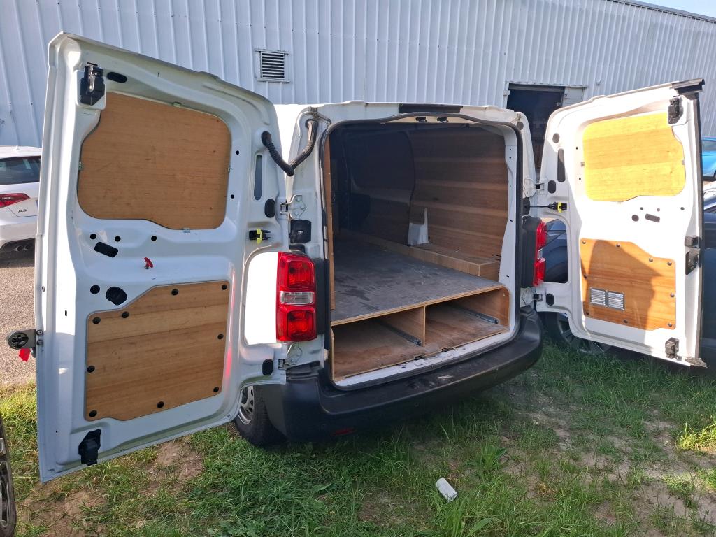 Peugeot EXPERT FGN TOLE STANDARD BLUEHDI 120 S&S EAT8 PREMIUM 2021