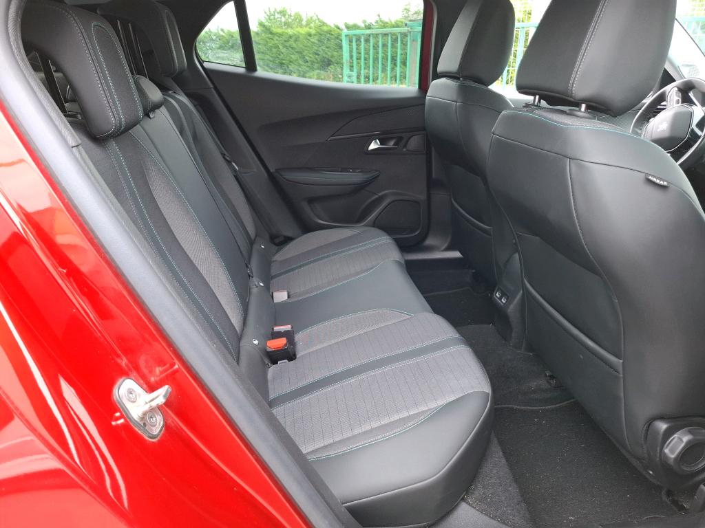 Peugeot 2008 Moteur électrique 136 ch Allure Pack 2021