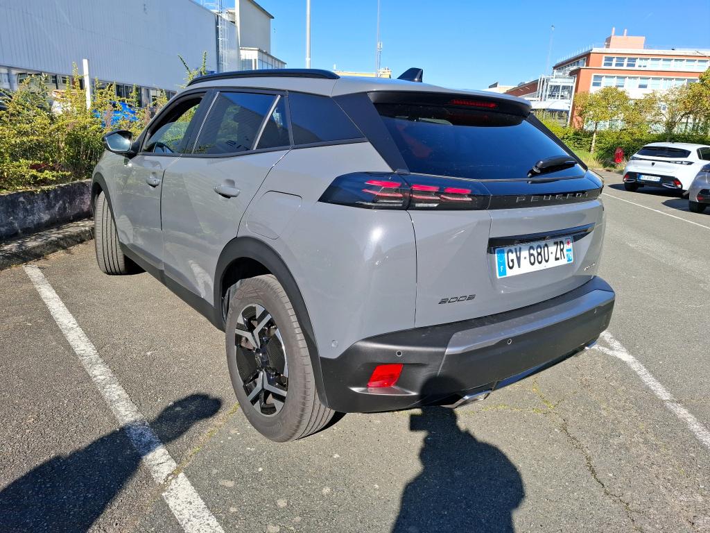 Peugeot 2008 Hybrid 136 e-DCS6 Allure 2024