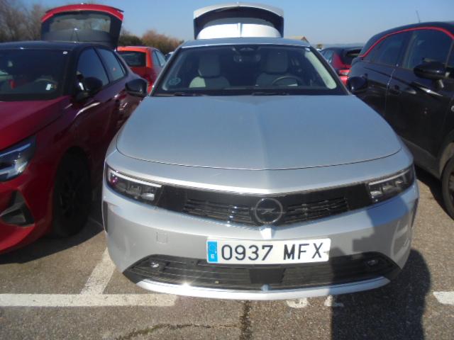 Opel Astra Nuevo Astra 5P Elegance 1.2T XHT MT6 S/S 130 HP (96kW)