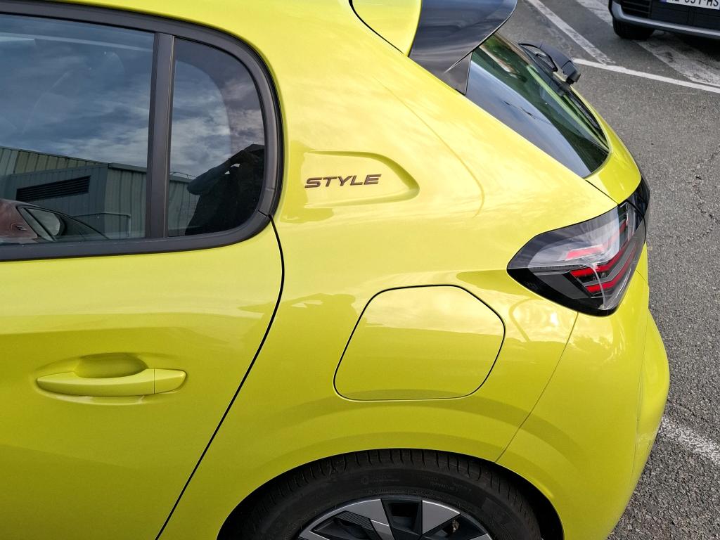 Peugeot 208 Hybrid 110 ch e-DCS6 Style 2025