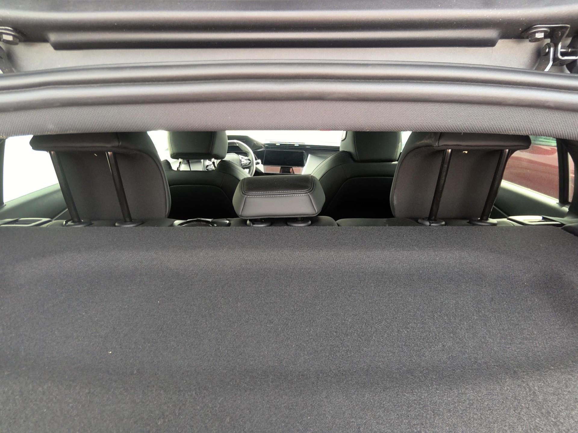 Peugeot 308 Hybrid 136 e-DCS6 GT 2024