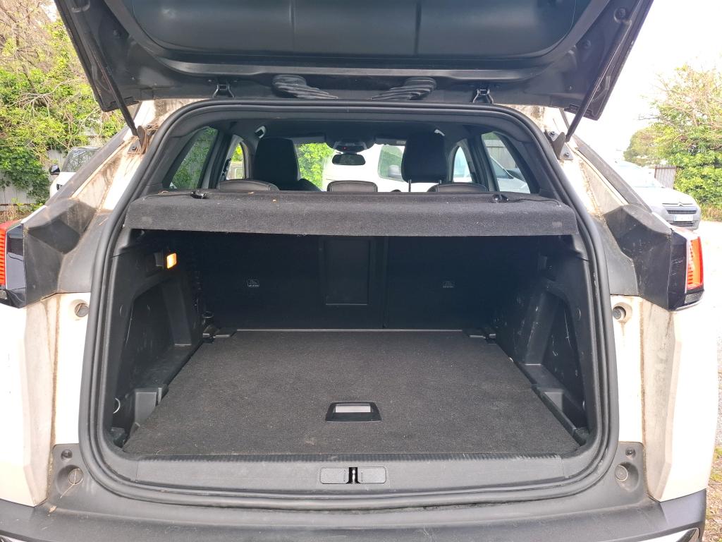 Peugeot NV 3008 SUV