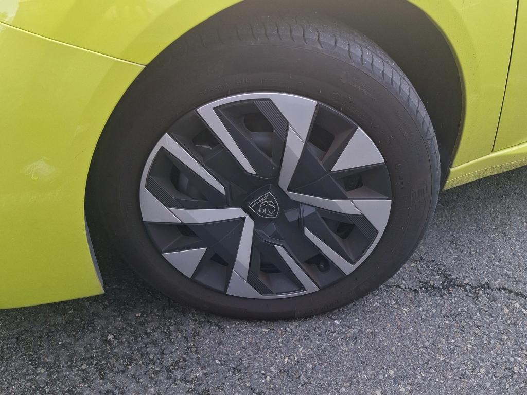 Peugeot 208 Hybrid 110 ch e-DCS6 Style 2025
