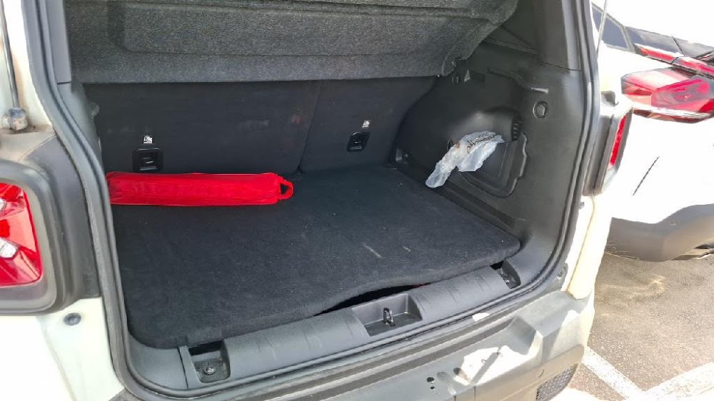 Foto Jeep Renegade 12