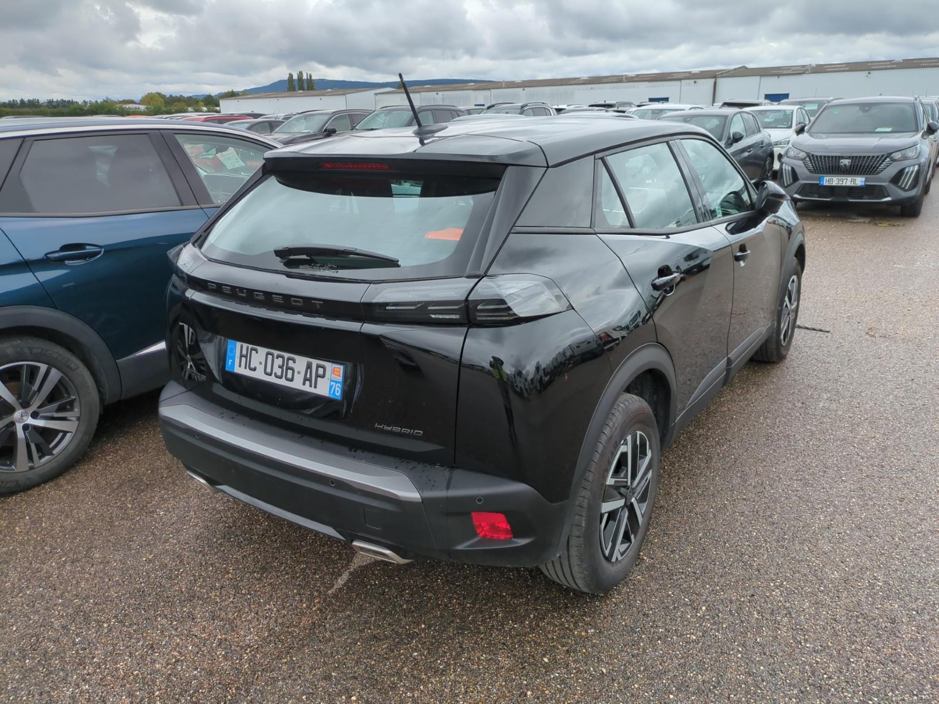 Peugeot 2008 Hybrid 136 e-DCS6 Style 2025