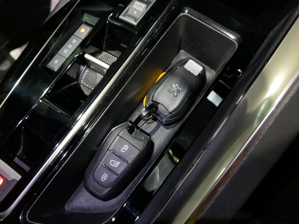 Peugeot 3008 Hybrid 225 e-EAT8 GT 2023