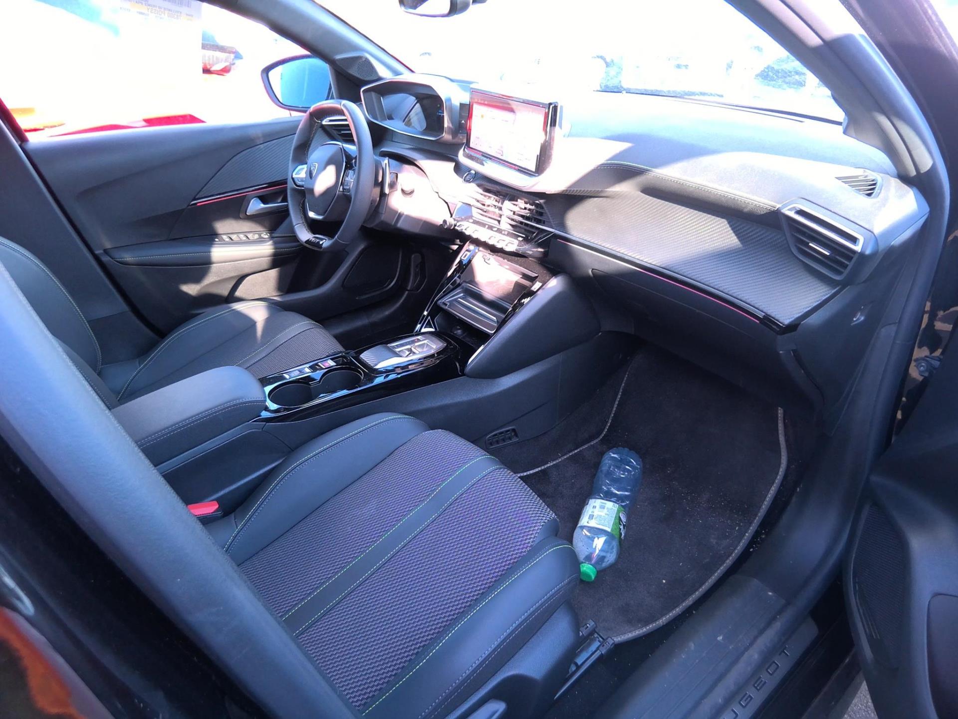 Peugeot 208 Hybrid 110 e-DCS6 GT 2025