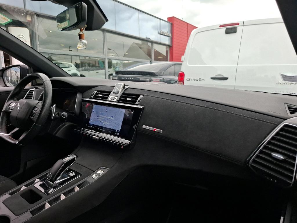 DS DS7 Crossback BlueHDi 180 EAT8 Performance Line+ 2021
