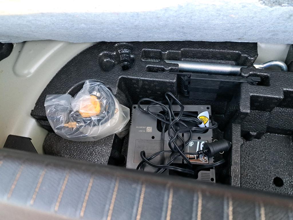 Peugeot 208 Electrique 50 kWh 136ch Active Business 2021