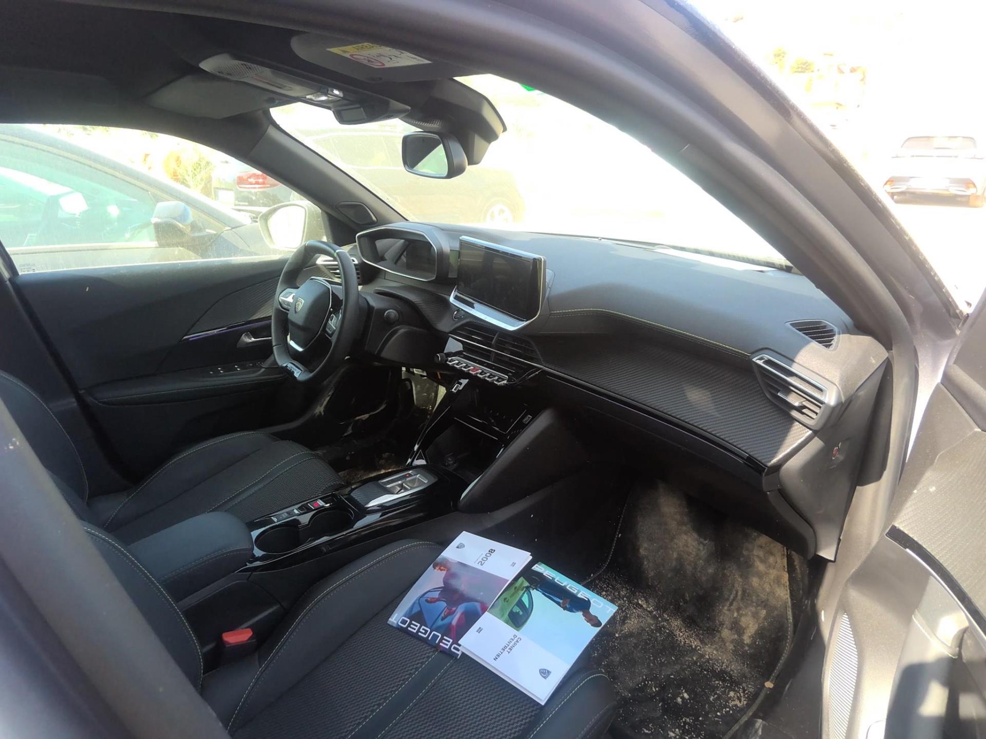 Peugeot 2008 Electrique 156 ch 54 kWh GT 2025