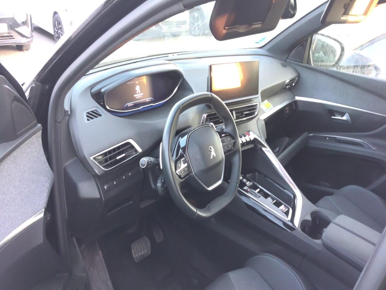 Foto Peugeot 3008 Hybrid 8