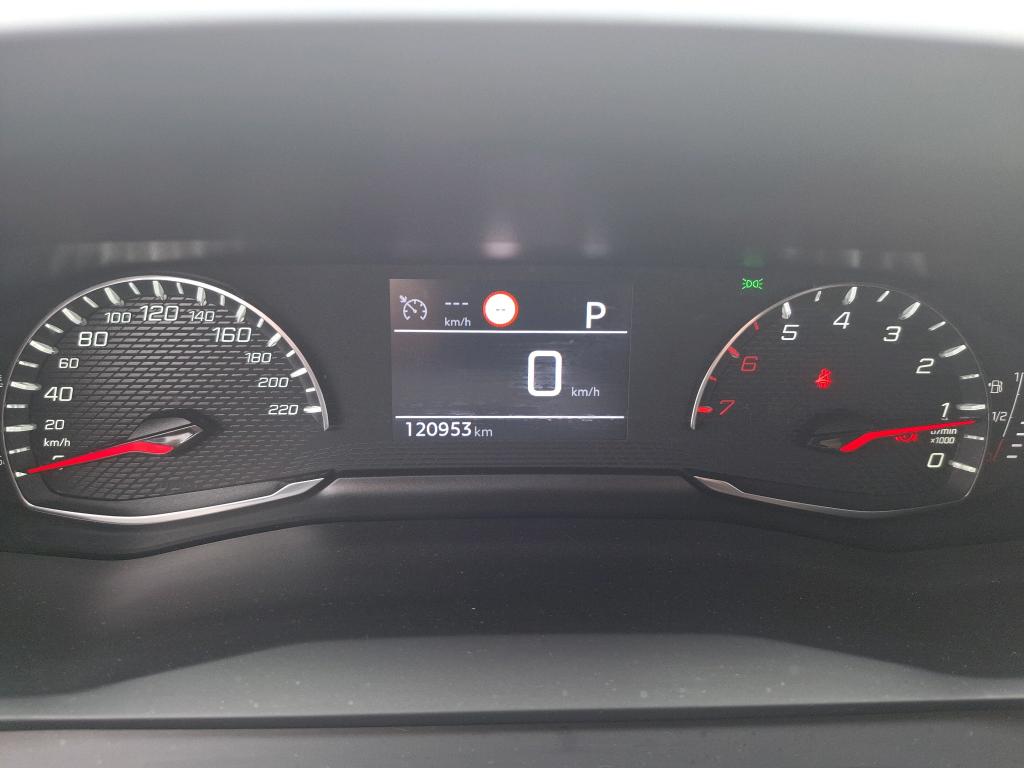 Peugeot 2008 BlueHDi 130 S&S EAT8 Allure 2021