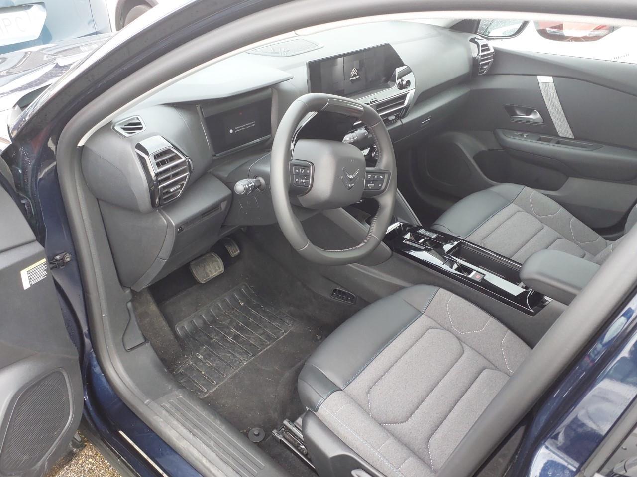 Foto Citroën C4 X 11
