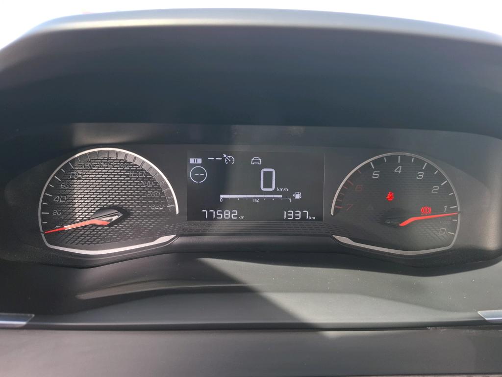 Peugeot 208 BLUEHDI 100 S&S BVM6 PREMIUM PACK 2021