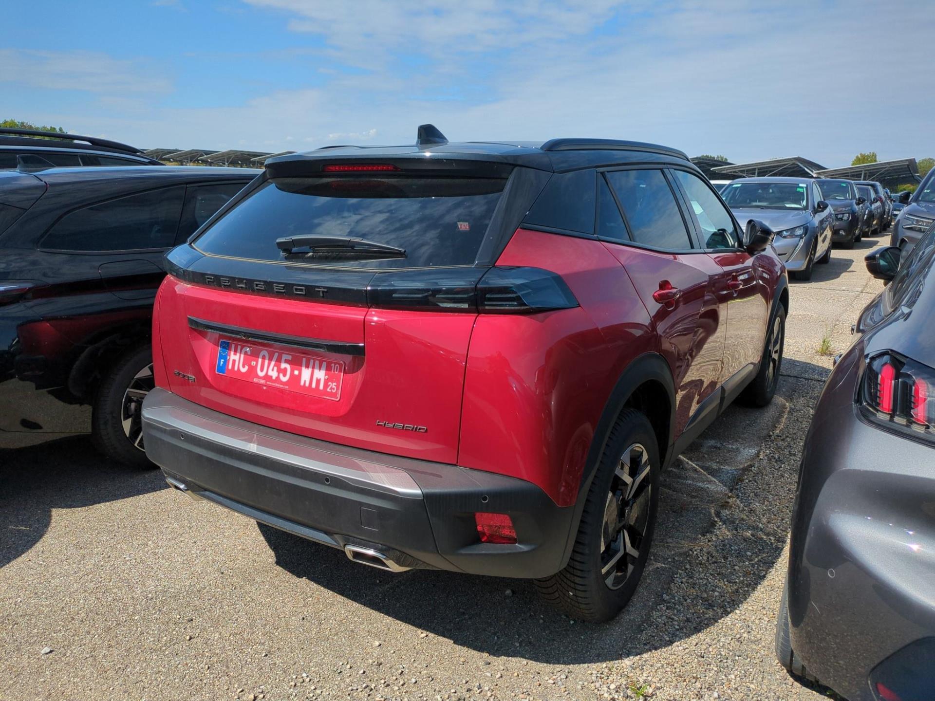 Peugeot 2008 Hybrid 136 e-DCS6 GT 2025