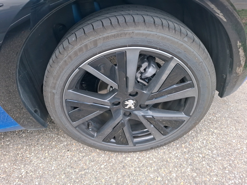 Peugeot 208 PureTech 100 S&S BVM6 GT 2023