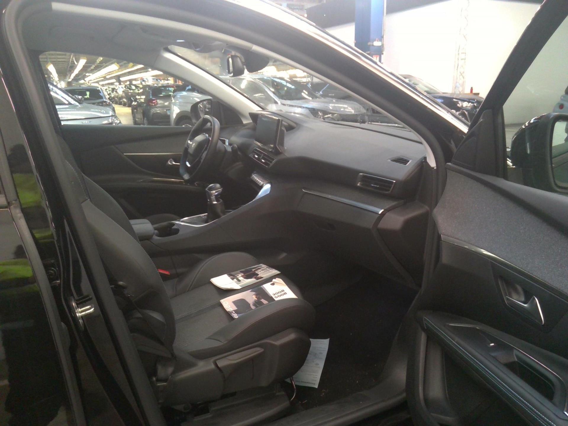 Peugeot 5008 BlueHDi 130ch S&S BVM6 Allure Pack 2022