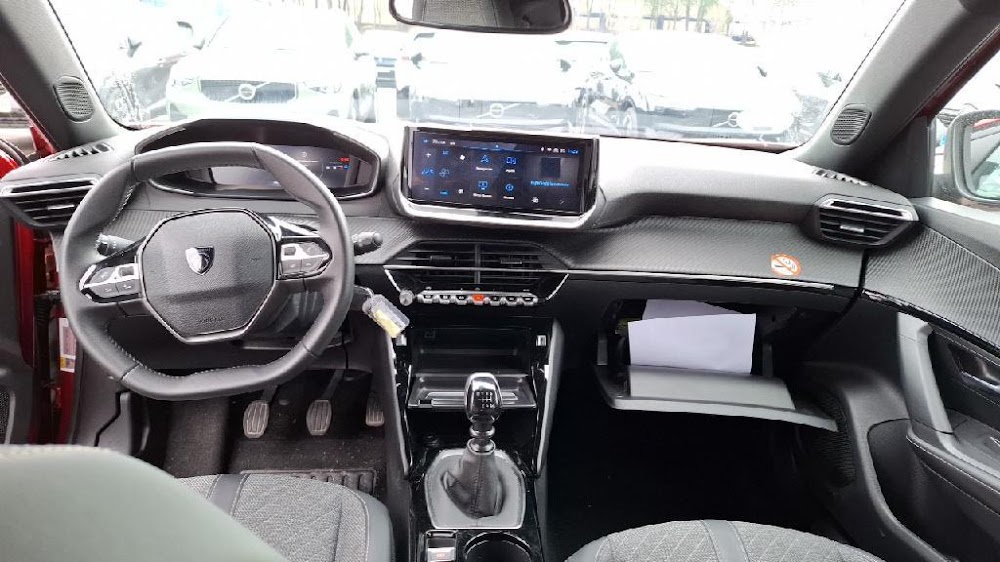 Foto Peugeot 2008 4