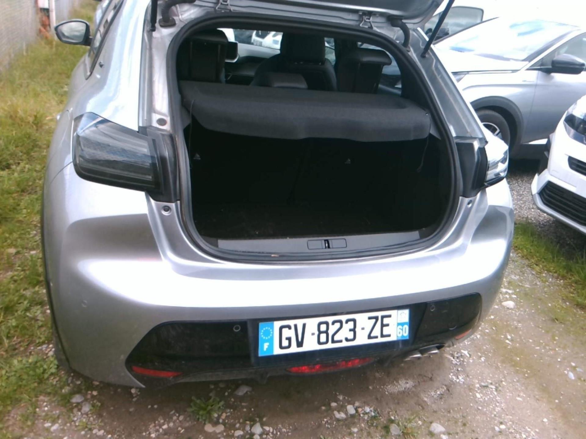 Peugeot 208 Hybrid 136 e-DCS6 GT 2024