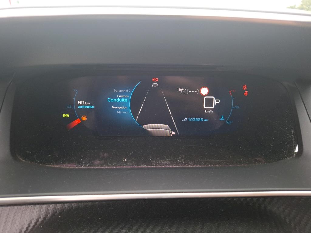 Peugeot 2008 BlueHDi 130 S&S EAT8 Allure Pack 2022