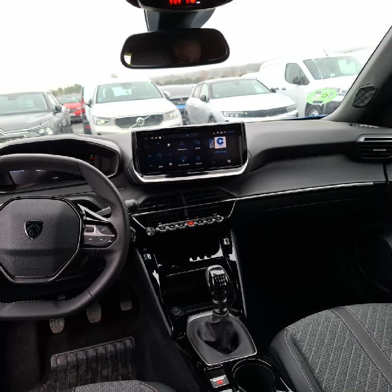 Foto Peugeot 2008 11
