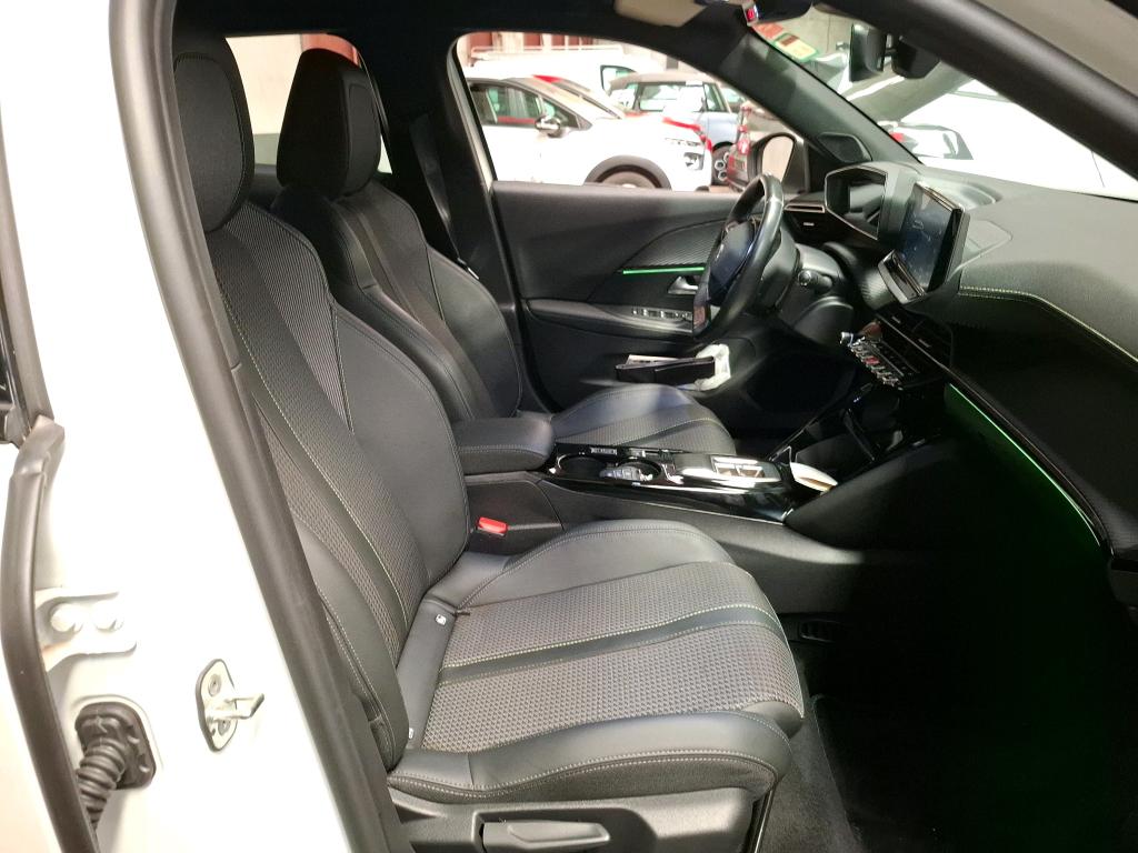 Peugeot 2008 Electrique 136 ch GT 2022