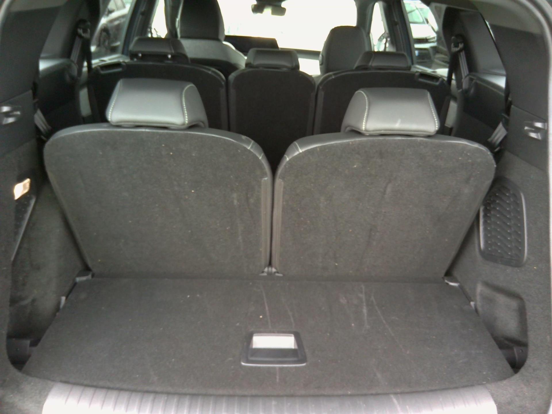 Peugeot 5008 Hybrid 136 e-DCS6 GT 2025