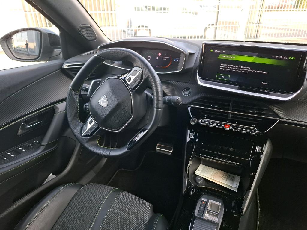 Peugeot 2008 PureTech 130 S&S EAT8 GT 2024