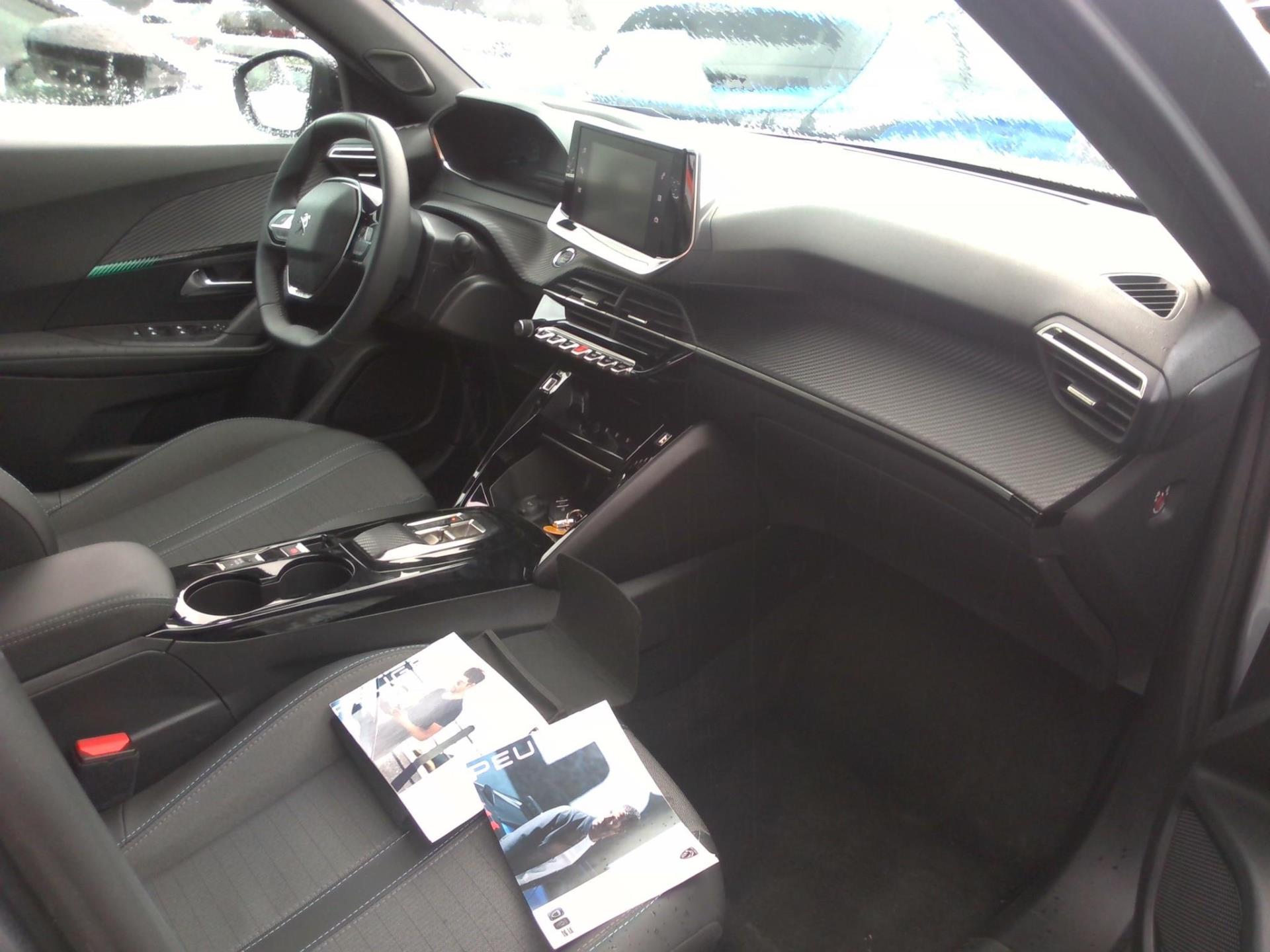 Peugeot 2008 Electrique 136 ch Allure 2023