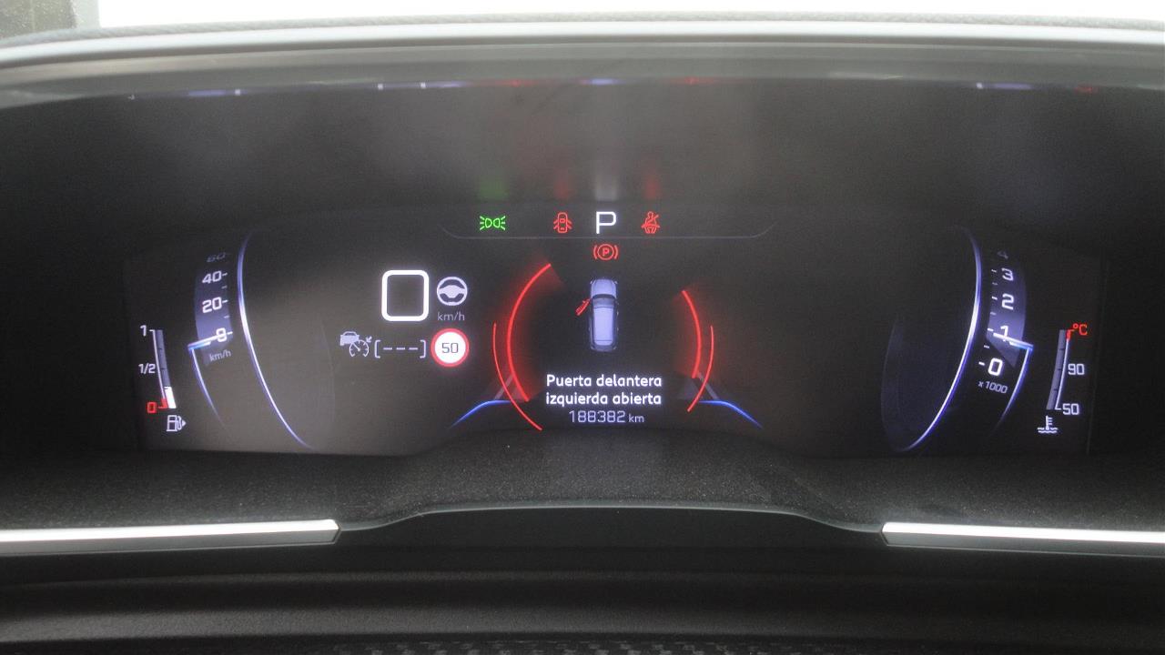 Foto Peugeot 508 Hybrid 8