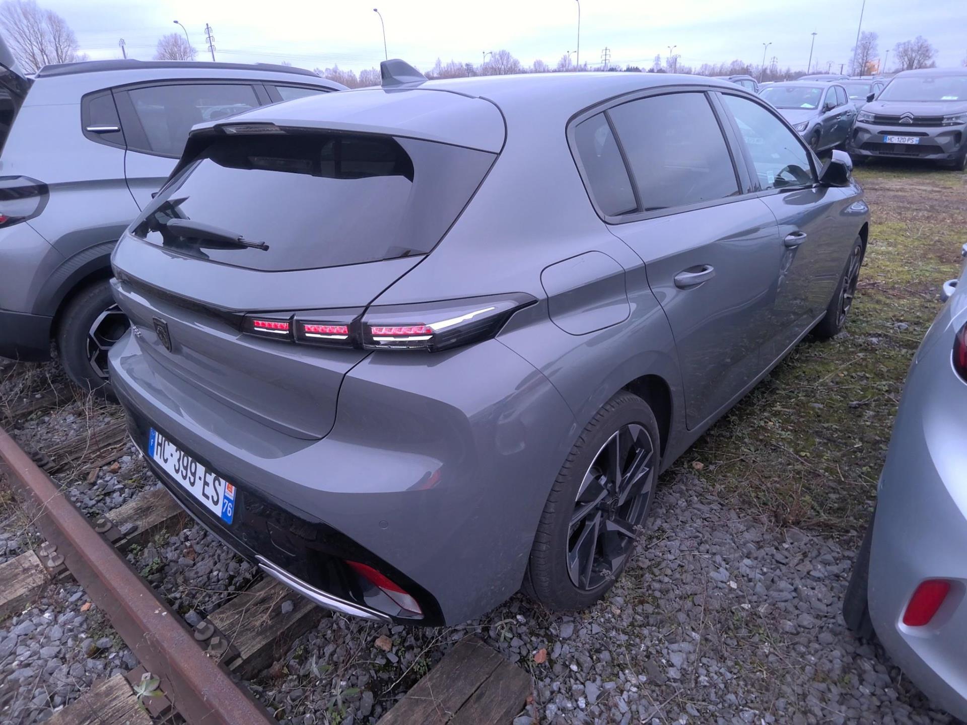 Peugeot 308 Hybrid 136 e-DCS6 Allure 2025