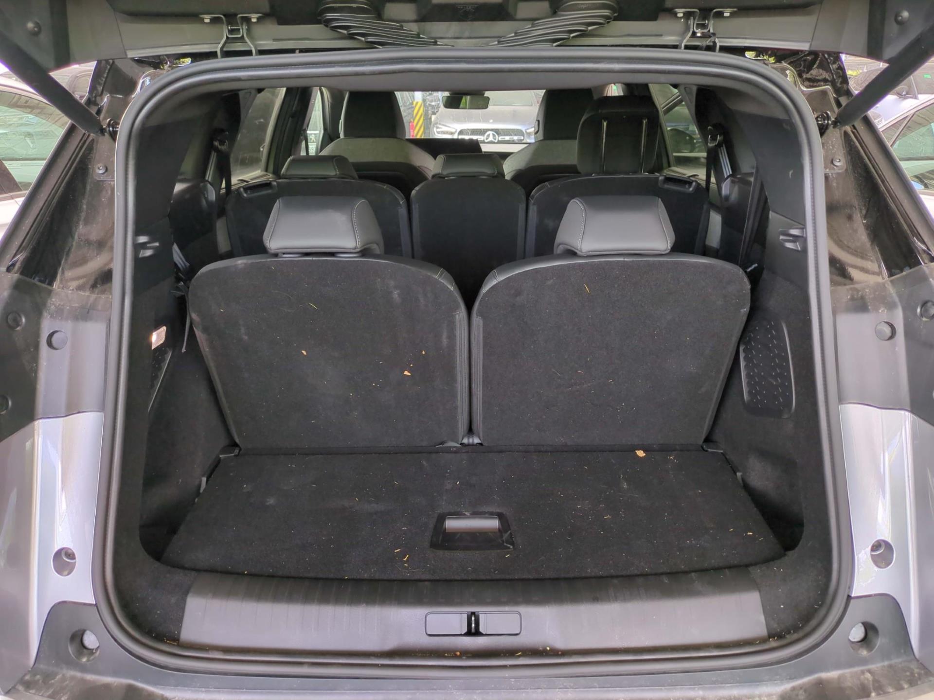 Peugeot 5008 Hybrid 145 e-DCS6 GT 2025