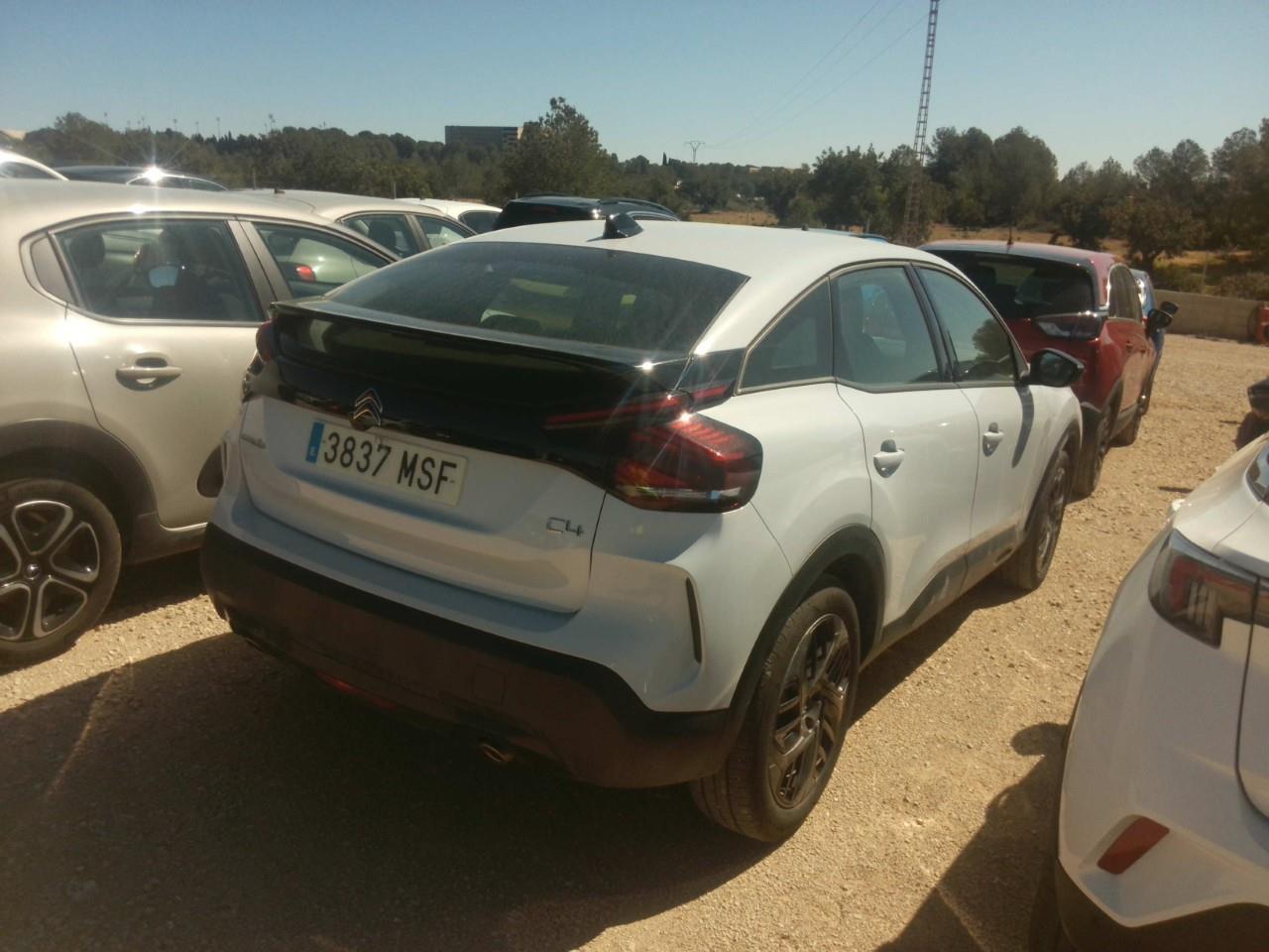 Foto Citroën C4 X 3