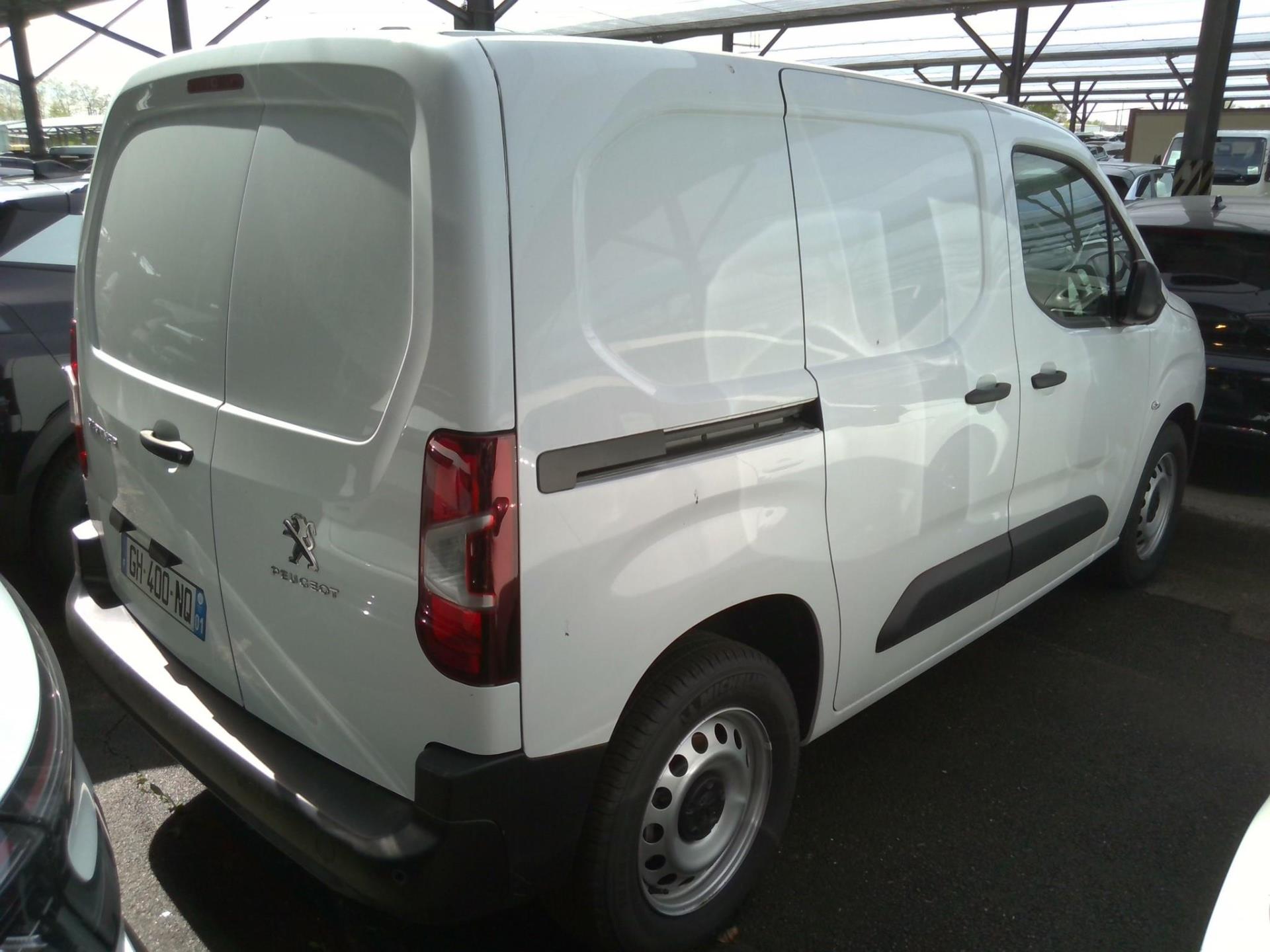 Peugeot PARTNER FOURGON STANDARD 1000 KG BLUEHDI 100 S&S BVM6 PREMIUM 2022