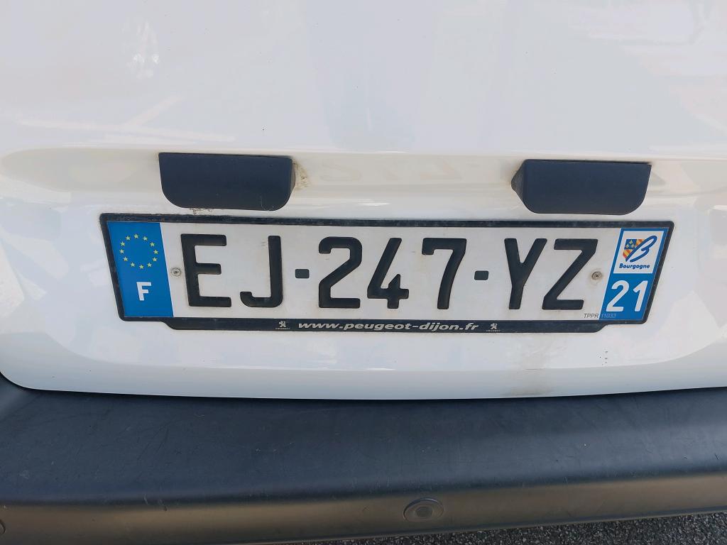 Peugeot PARTNER FOURGON STANDARD 1.6 BLUEHDI 100 BVM5 PREMIUM 2017