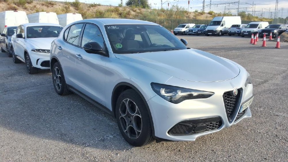 Foto Alfa Romeo Stelvio 6