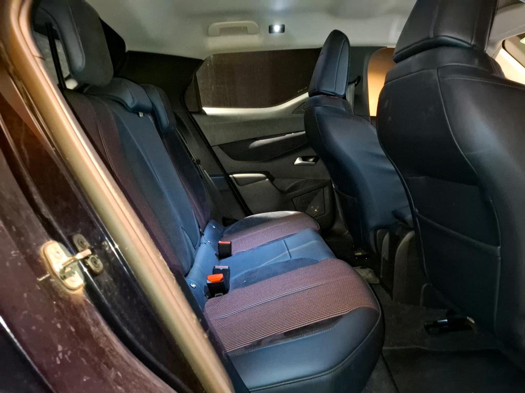 DS DS3 Crossback PureTech 130 EAT8 Ines de la Fressange Paris 2021