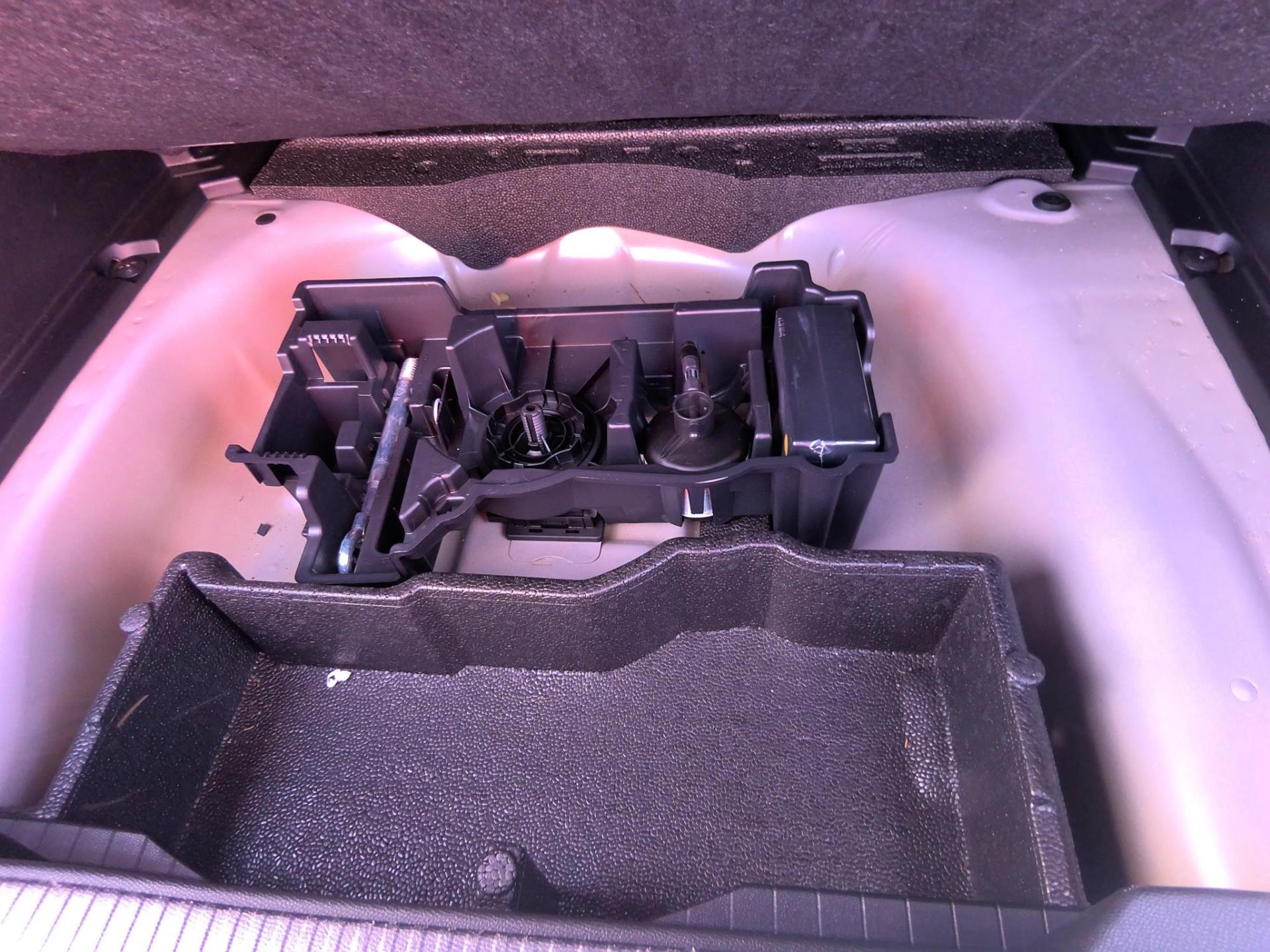 Peugeot 2008 Hybrid 145 e-DCS6 Allure 2025
