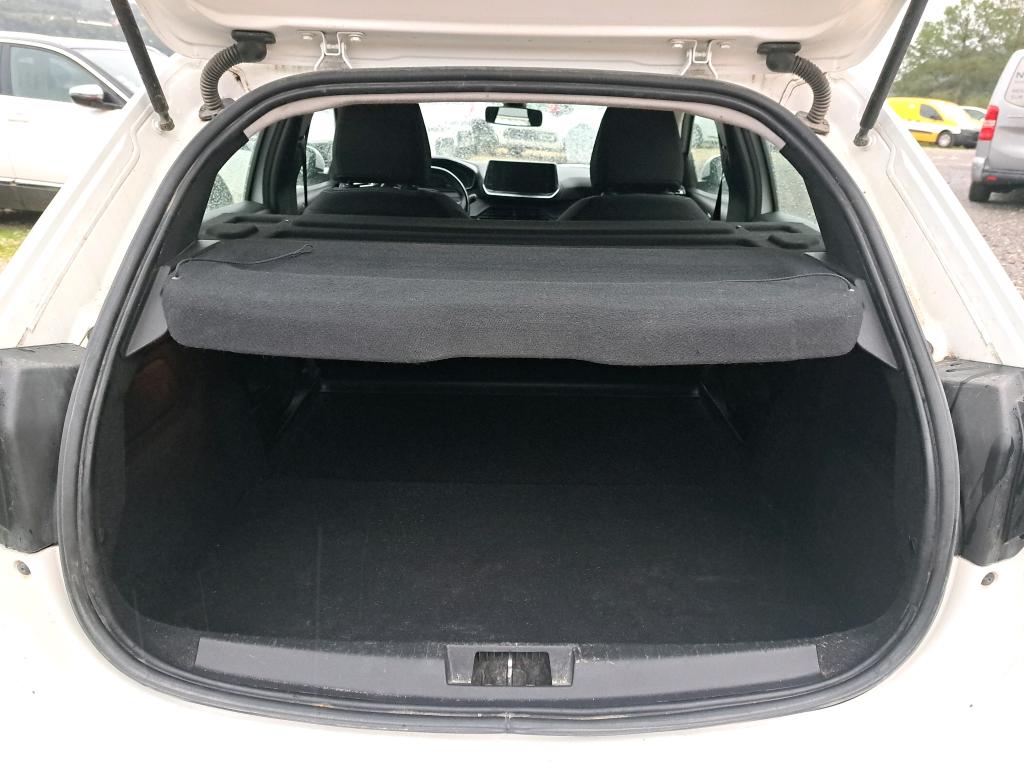 Peugeot 208 BLUEHDI 100 S&S BVM6 PREMIUM PACK 2021