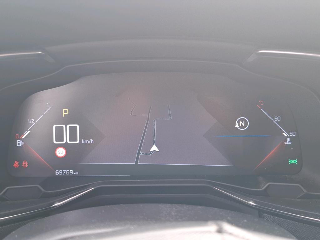 DS DS7 Crossback PureTech 130 EAT8 Performance Line 2021