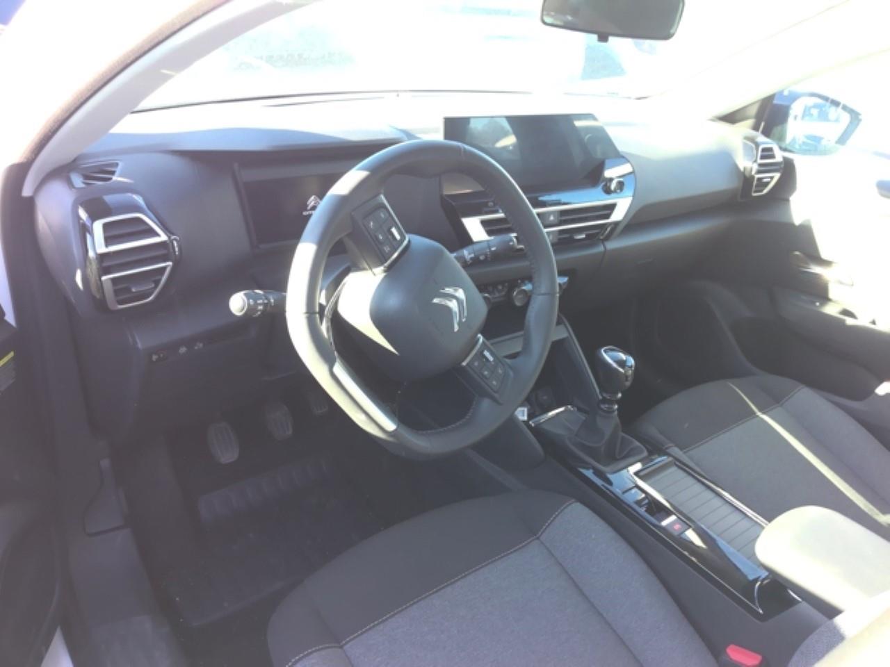 Foto Citroën C4 X 3