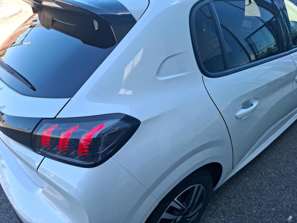 Peugeot 208 PureTech 100 S&S EAT8 Allure 2022