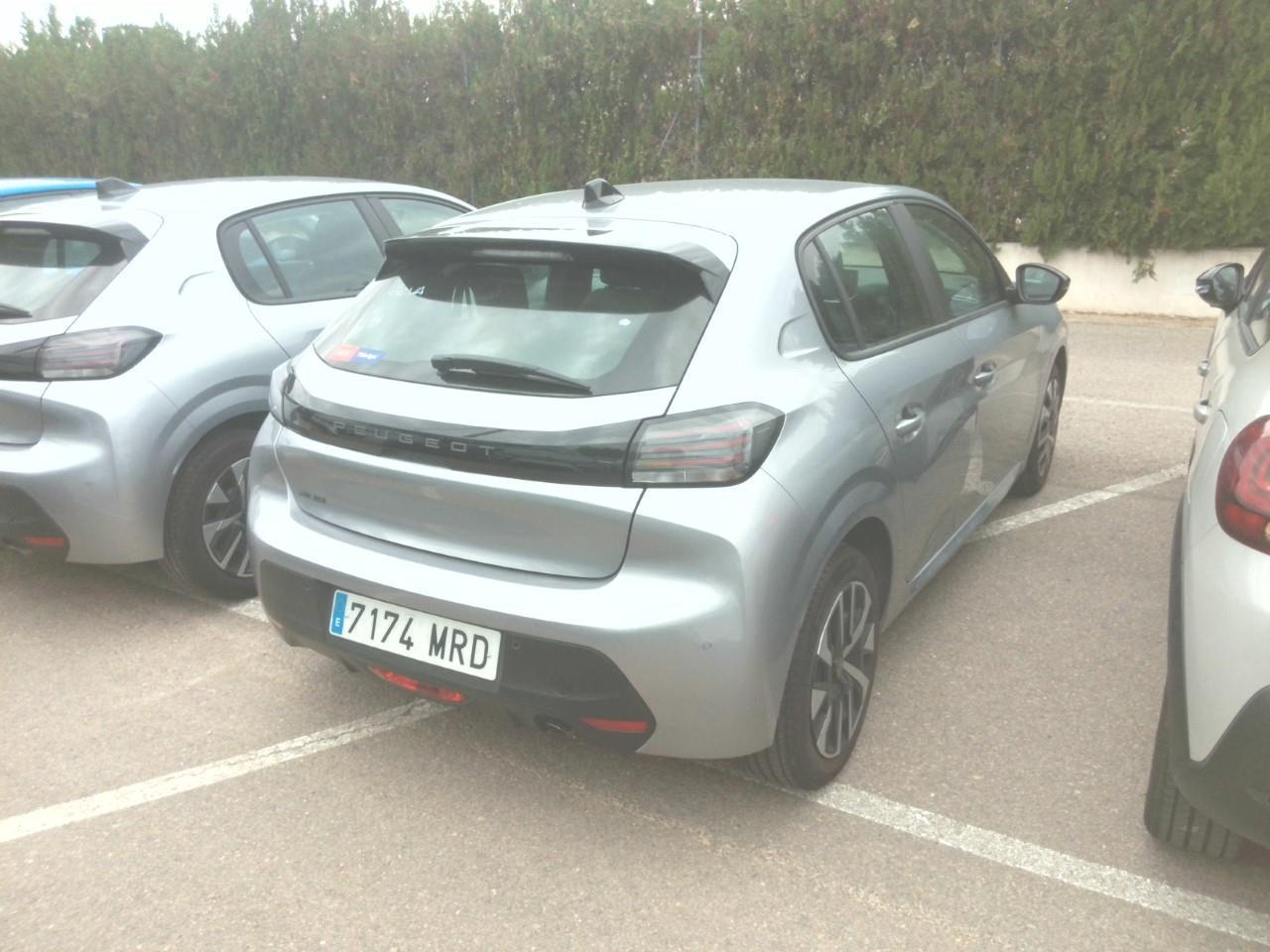 Foto Peugeot 208 5