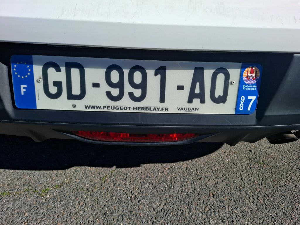 Peugeot 208 BLUEHDI 100 S&S BVM6 PREMIUM PACK 2021