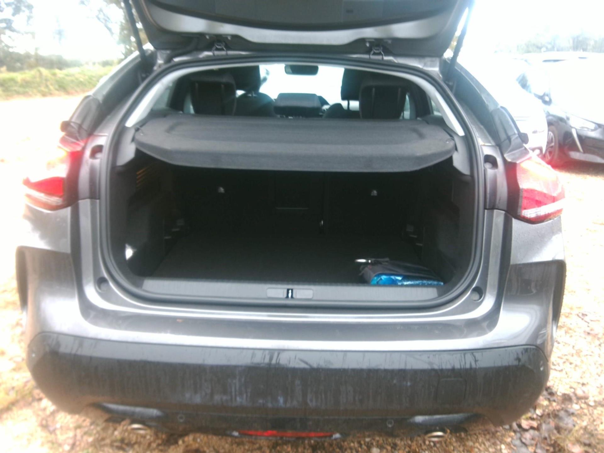 Citroen C4 PureTech 130 S&S EAT8 Shine 2023