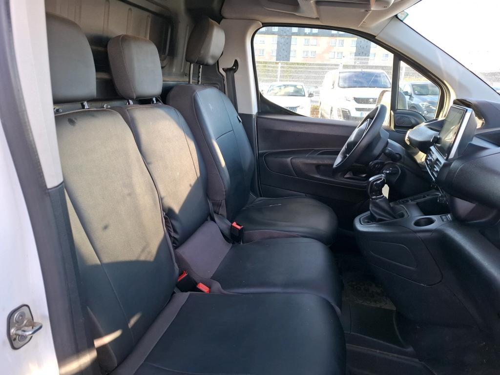 Peugeot PARTNER FOURGON STANDARD 650 KG BLUEHDI 100 S&S BVM5 PREMIUM 2021