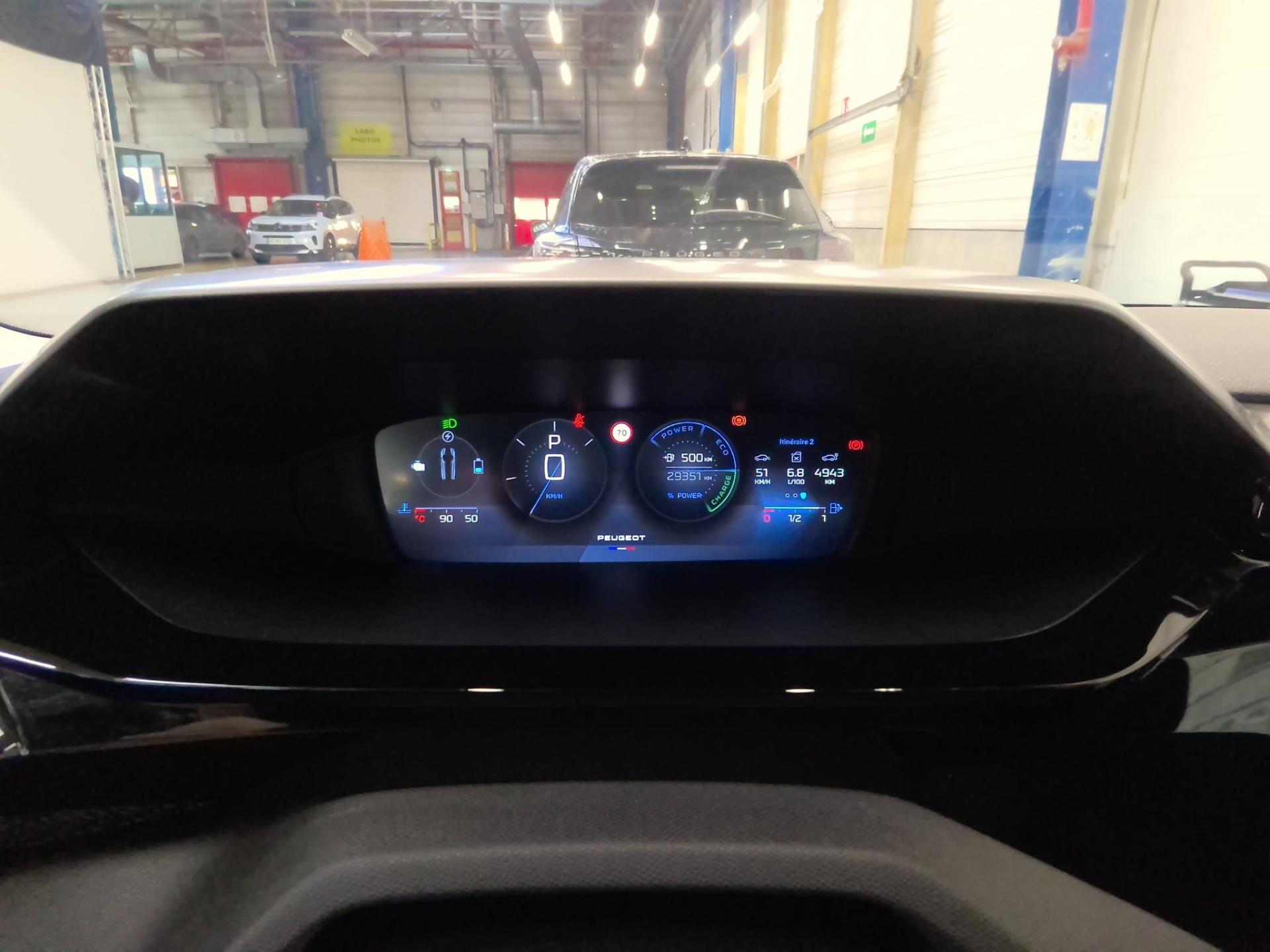 Peugeot 308 SW Hybrid 145 e-DCS6 Style 2025