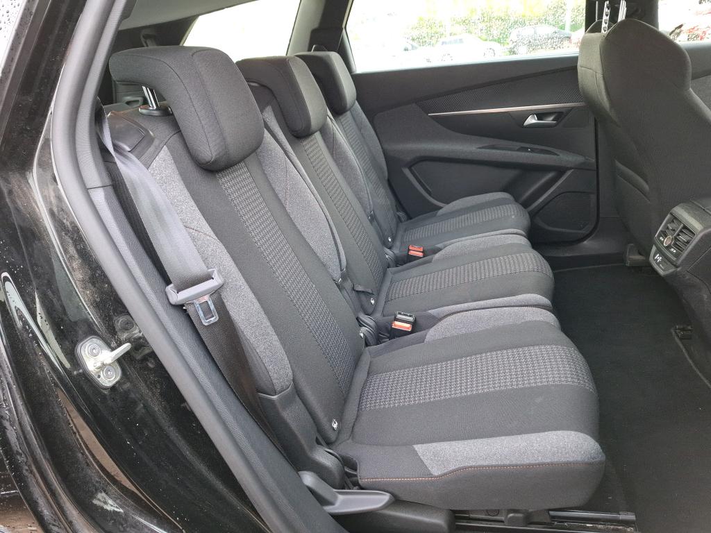 Peugeot 5008 BlueHDi 130ch S&S EAT8 Active Pack 2022